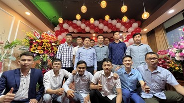 Mừng lễ kỷ niệm thành lập 10 năm xây dựng ADF